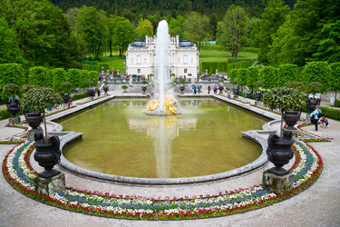 Similar image 13288369