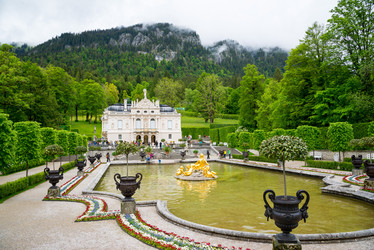 Similar image 13288371