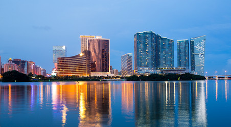 Similar image 13250136