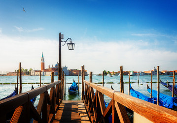 Similar image 13247791