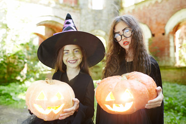 Similar image 13243996