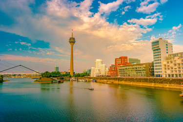 Similar image 13263930