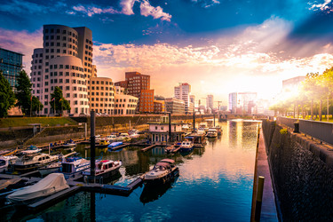 Similar image 13263958