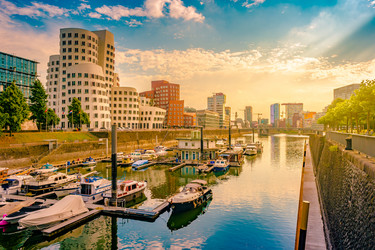 Similar image 13264028