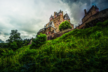 Similar image 13263890