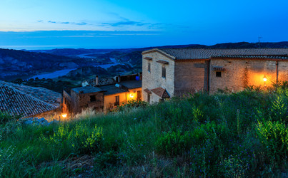 Similar image 13278938