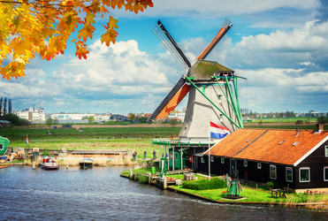 Similar image 13281579