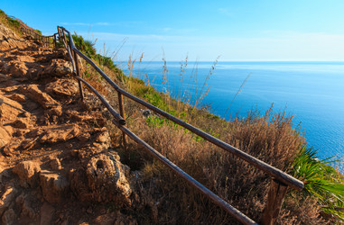 Similar image 13282106