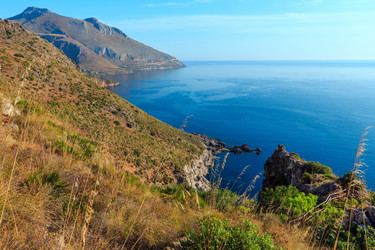 Similar image 13282108