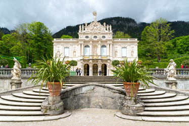 Similar image 13315839