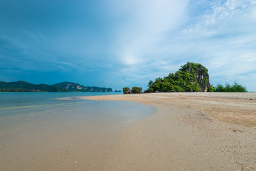 Similar image 13295135