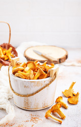 Similar image 13295396