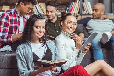 Similar image 13303543