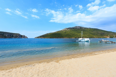 Similar image 13296117