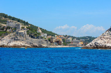 Similar image 13296160