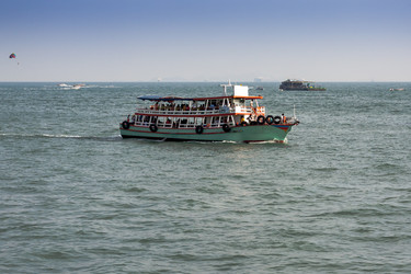 Similar image 13323239