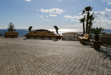 Similar image 13294763