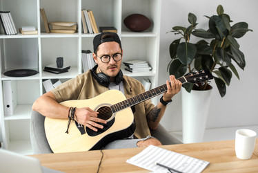 Similar image 13303596