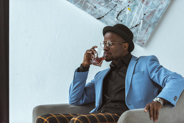 Similar image 13304384