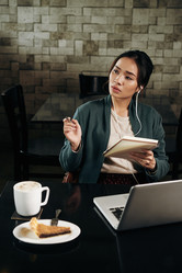 Similar image 13300318