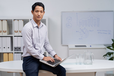 Similar image 13300453