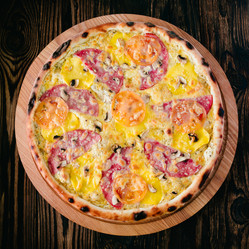 Similar image 13323360