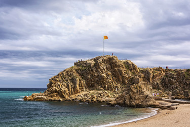Similar image 13323366