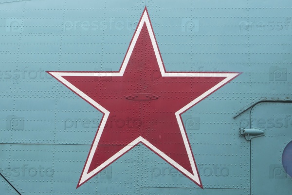 Красная звезда на вертолете