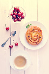 Similar image 14869037