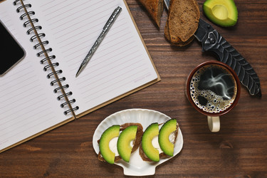 Similar image 13325343