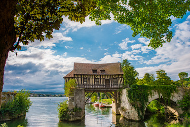 Similar image 14870185