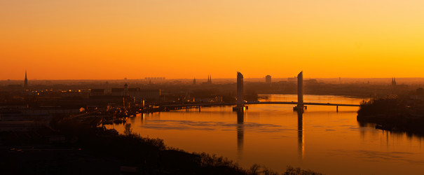 Similar image 14870145