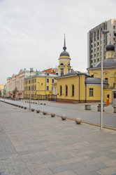 Церковь на пустой улице - BiggimoT