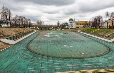 Заброшенный стадион в Ярославле, Россия - ironstuff