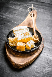 Similar image 15909341