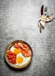 Similar image 15906105