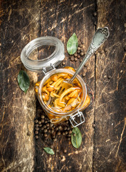 Similar image 15916395