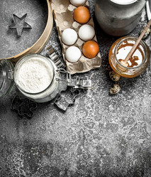 Similar image 15922636