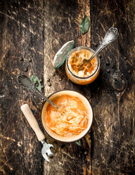 Similar image 15915888