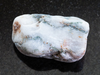 Similar image 16864373