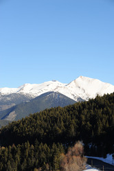 Similar image 16933063