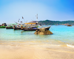 Similar image 17543329