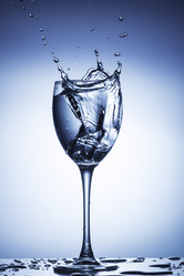 Similar image 17543000