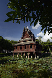 Similar image 18509379