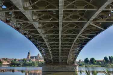 Similar image 18143400