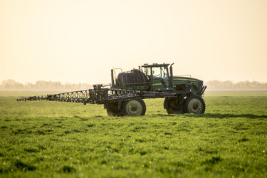 Similar image 18151806