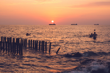 Similar image 18140135