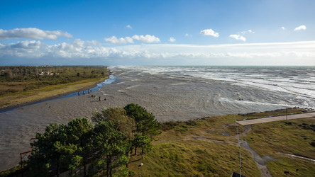 Similar image 18140129