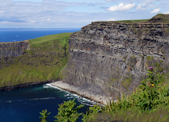 Similar image 17645177