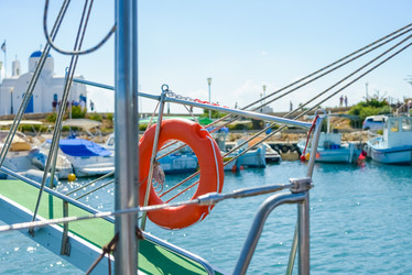 Similar image 18136075